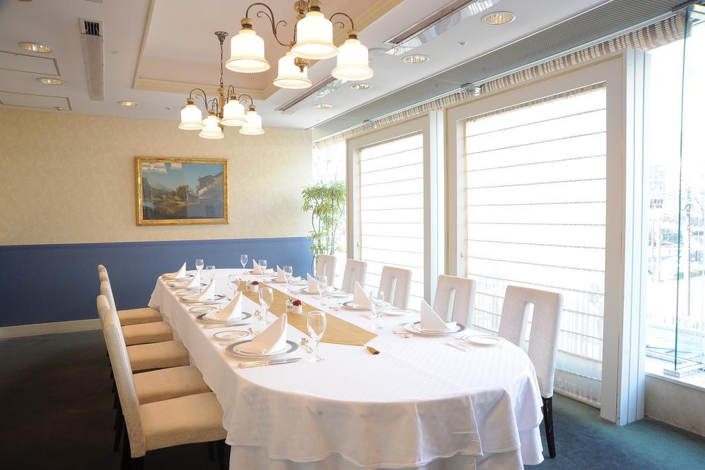 Hotel Yokohama Garden Екстериор снимка