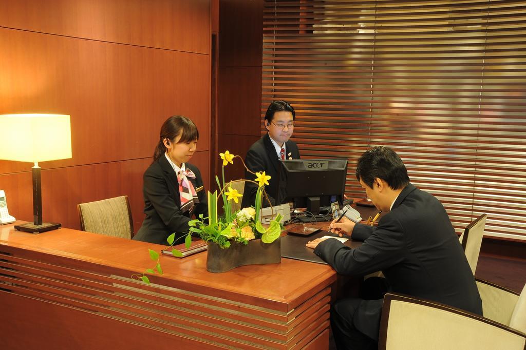 Hotel Yokohama Garden Екстериор снимка