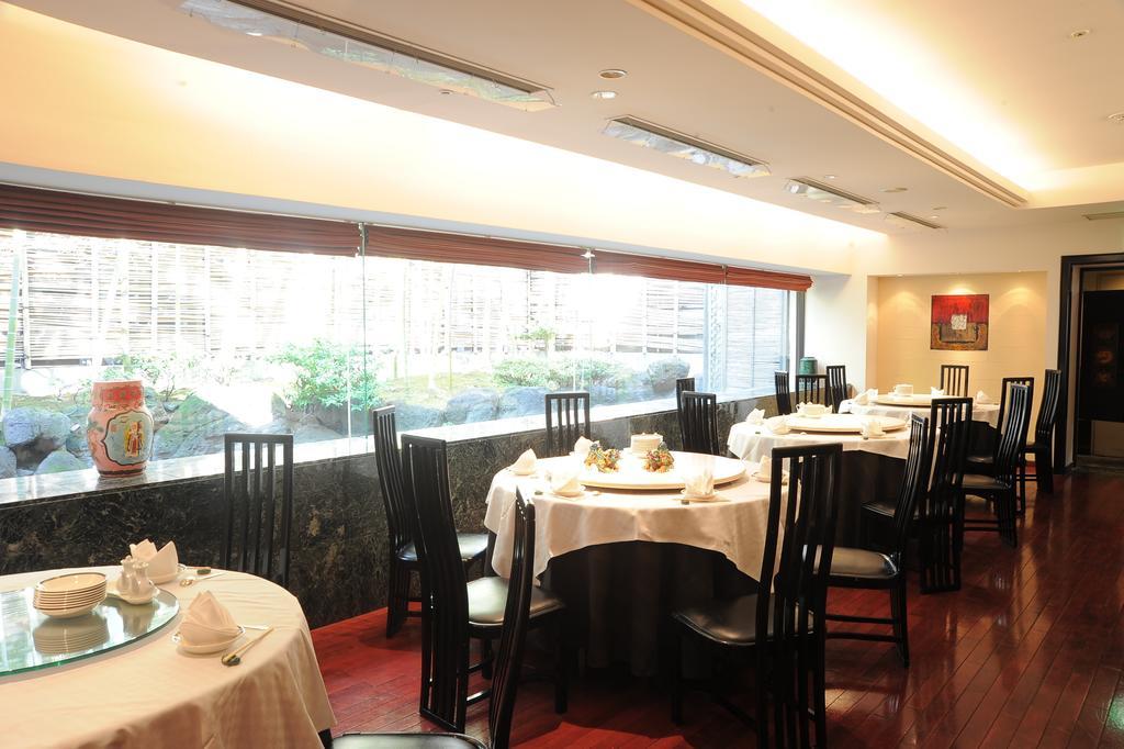 Hotel Yokohama Garden Екстериор снимка