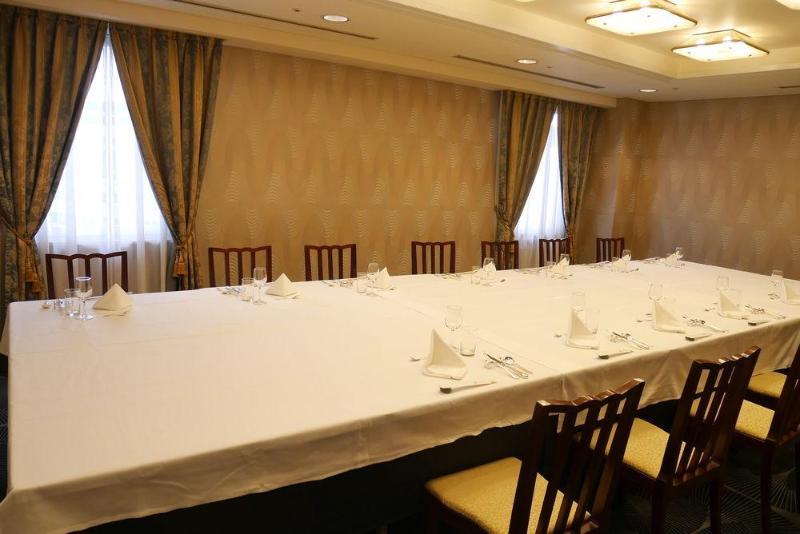 Hotel Yokohama Garden Екстериор снимка
