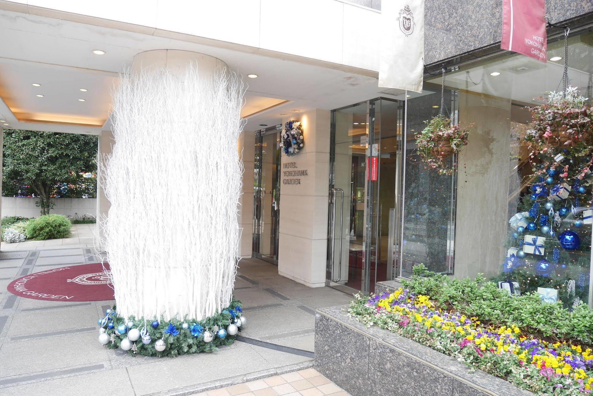 Hotel Yokohama Garden Екстериор снимка