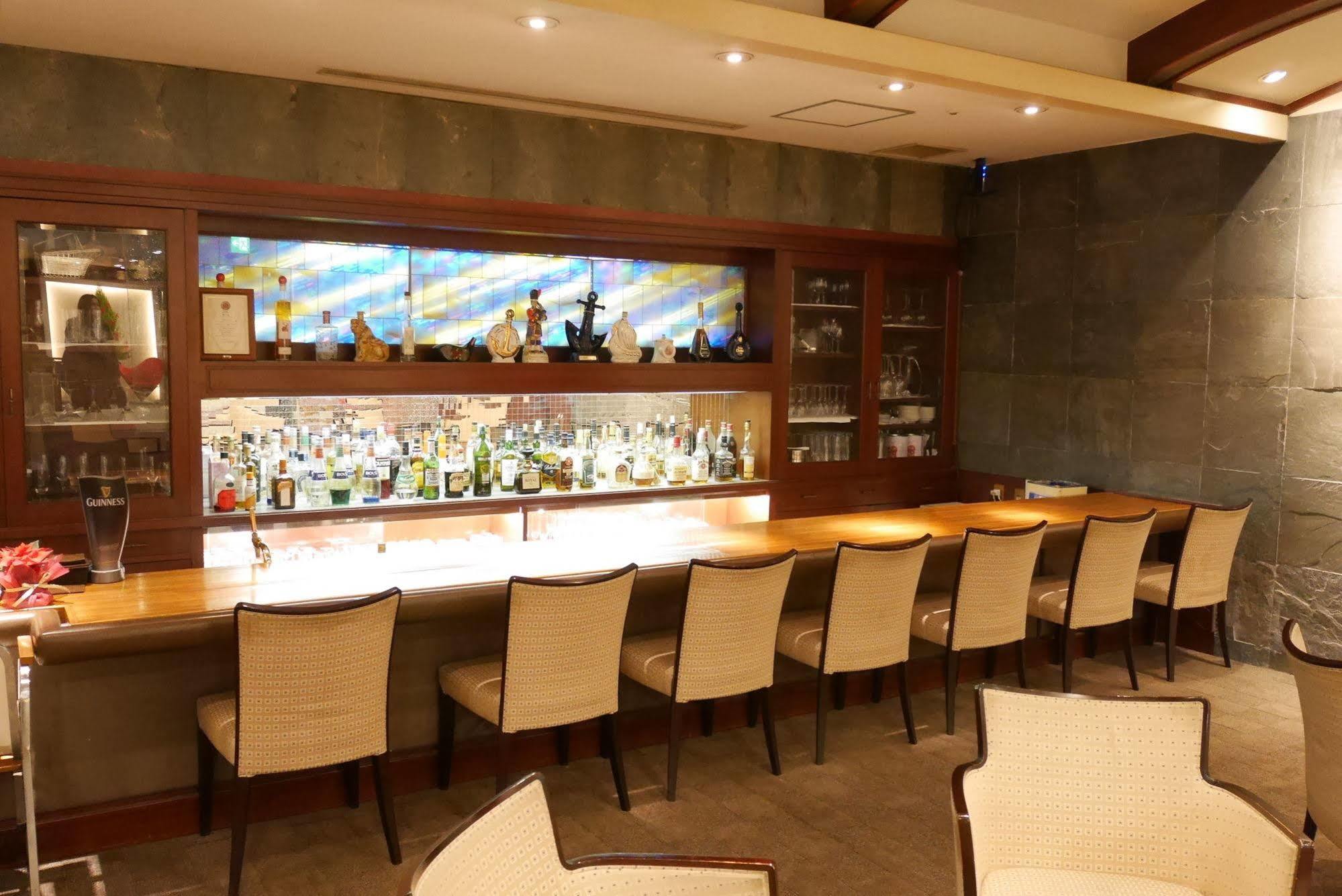 Hotel Yokohama Garden Екстериор снимка