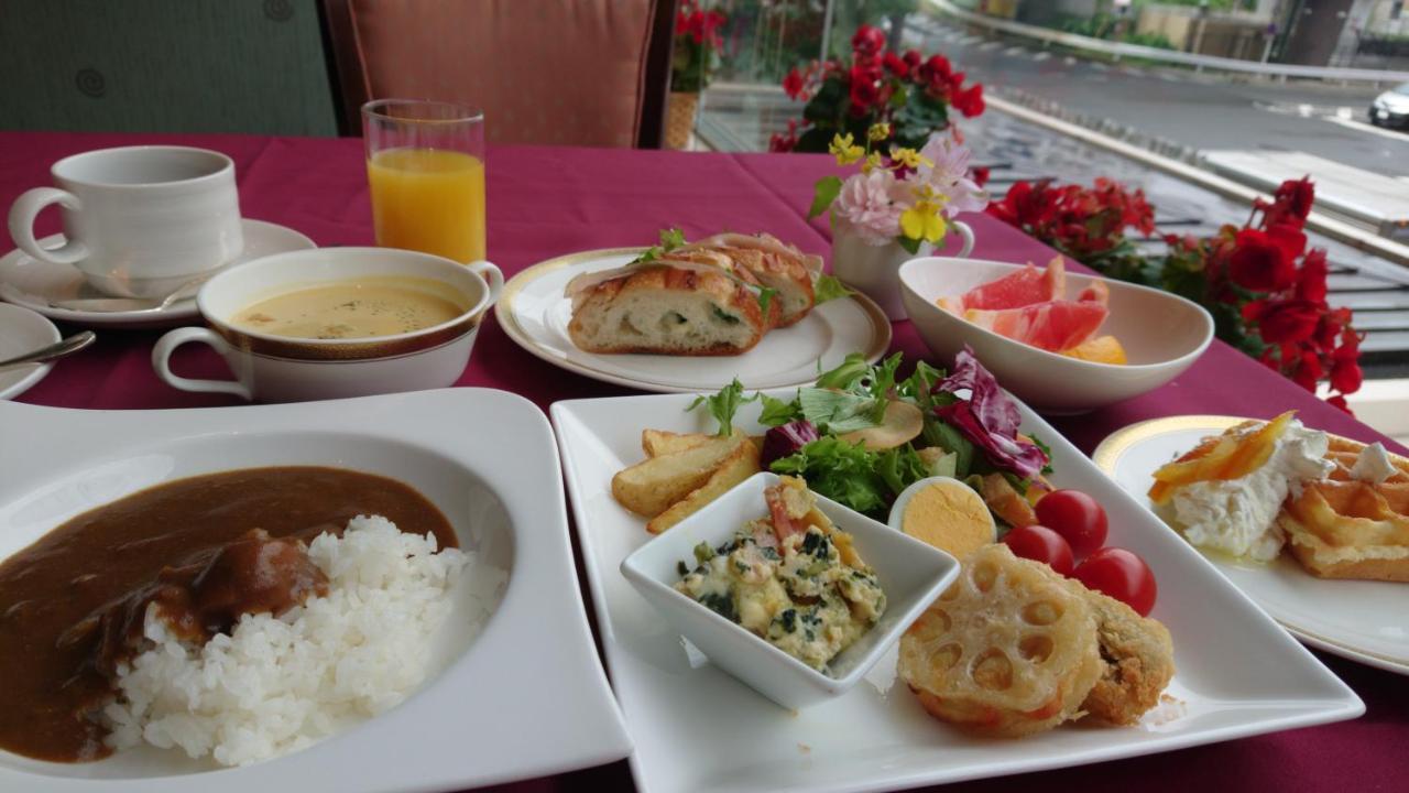 Hotel Yokohama Garden Екстериор снимка